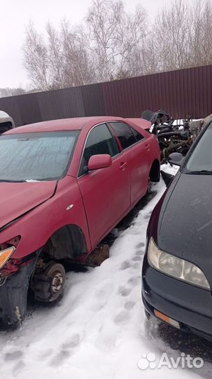 В разборе Тоета Камри V40 V30