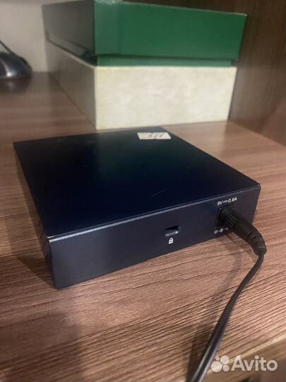 Коммутатор TP-Link TL-SG105