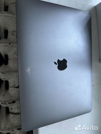 Macbook pro 13 2019 i5