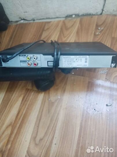 DVD-плеер Sony DVP-SR320