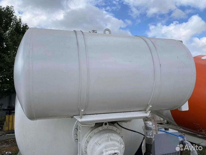 Водобак на автобетоносмеситель тза