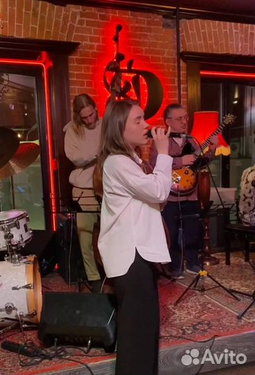 Уроки вокала для взрослых и детей