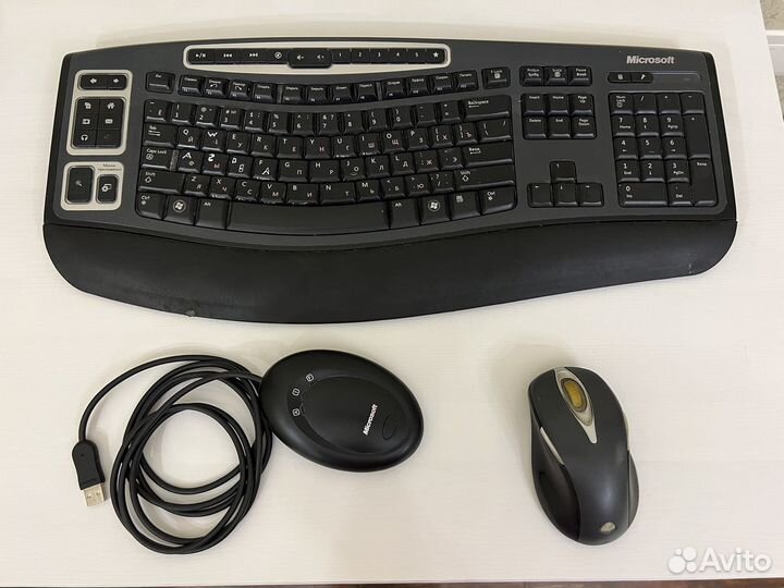 Беспроводная клавиатура, мышь и ресивер