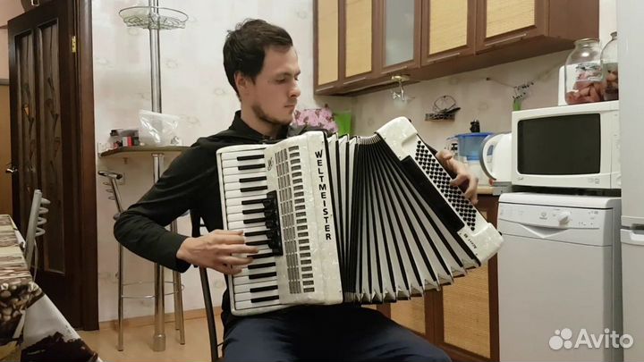 Новый Аккордеон Weltmeister Achat 3/4 Белоснежный