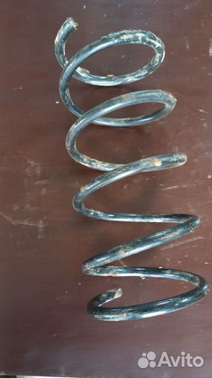 Пружина передняя. Митсубиси Каризма