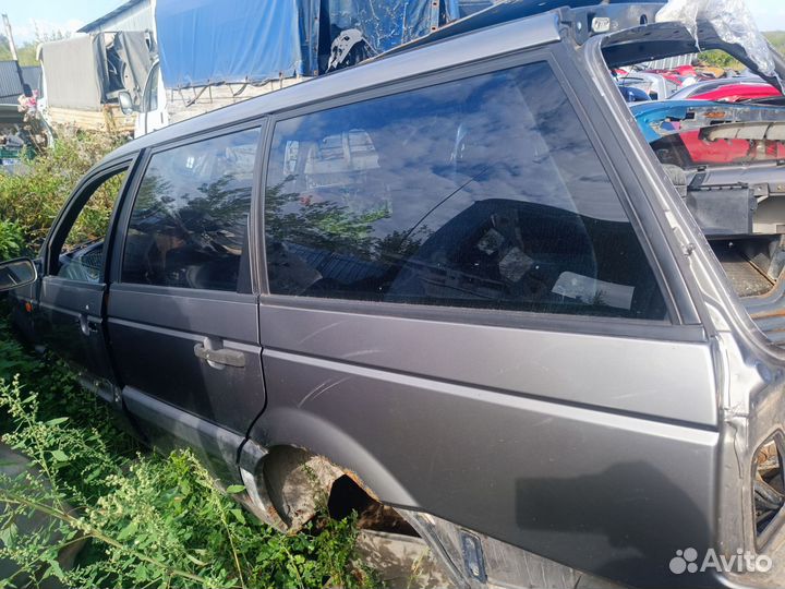 Крыло заднее левое Фольксваген пассат б3 универсал