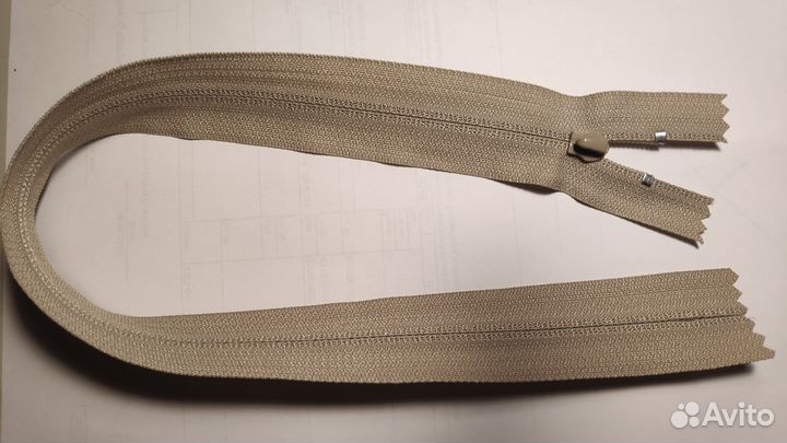 Молнии YKK с реверсными бегунками