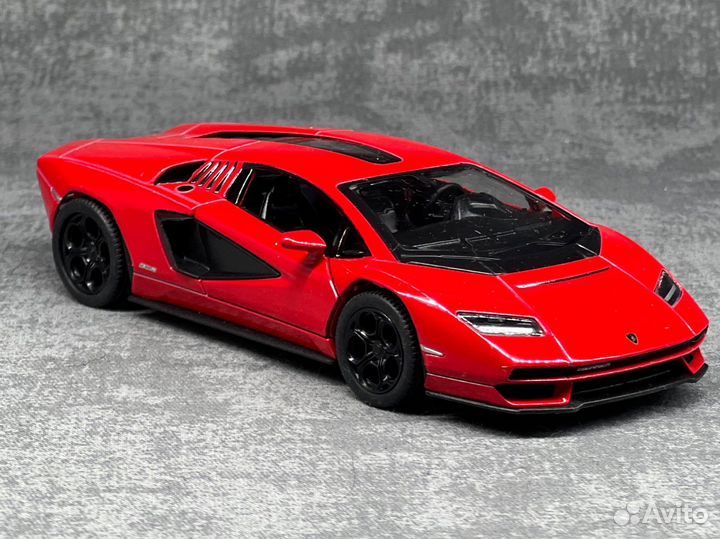 Модель lamborghini countach 1/38 kinsmart