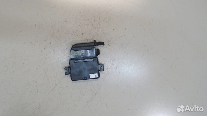 Блок управления стояночным тормозом Audi A6 (C6) A