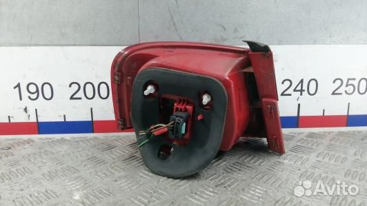 Фонарь задний правый volkswagen passat B6 (ODN24MY