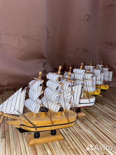 Модель корабля из дерева