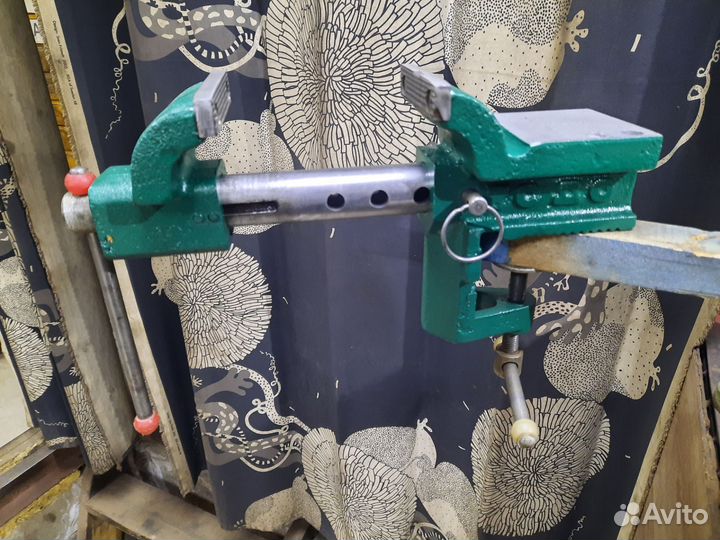 Тиски слесарные СССР