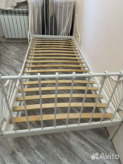 Раздвижная кровать IKEA