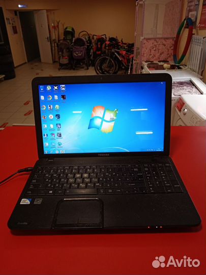 Ноутбук toshiba