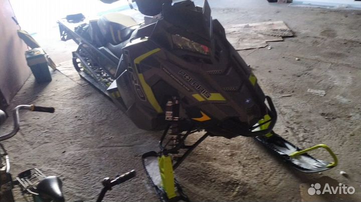 Polaris axys pro-rmk 800