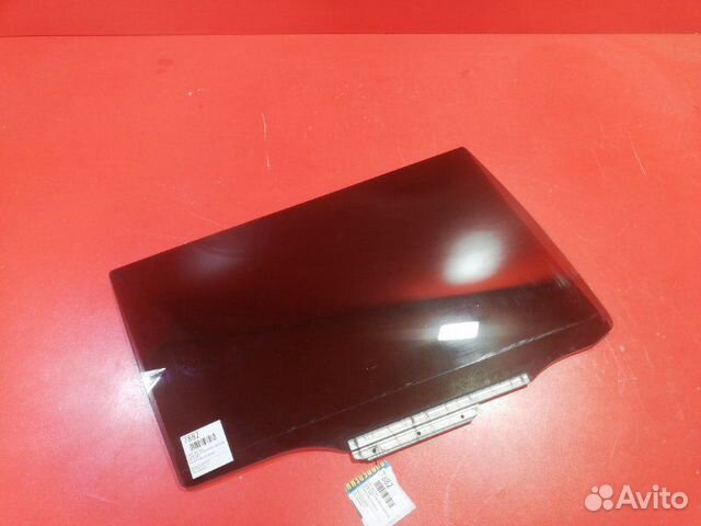 Стекло двери заднее правое Toyota Corolla Fielder