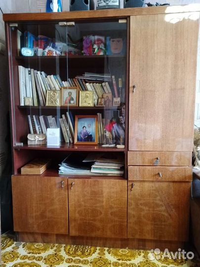 Шкаф книжный бу