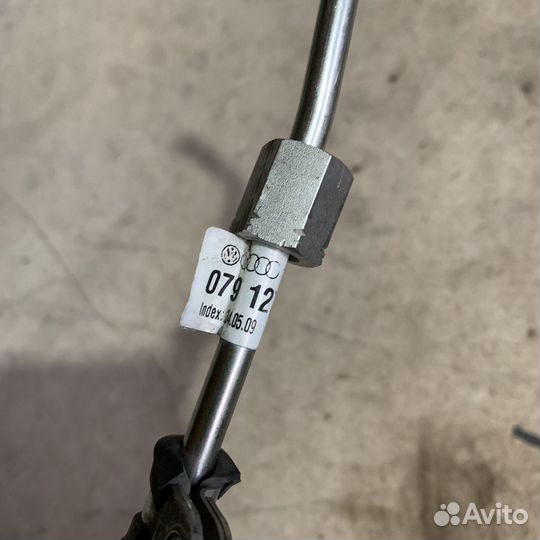 Трубка топливная Audi A8 D4 (4H)