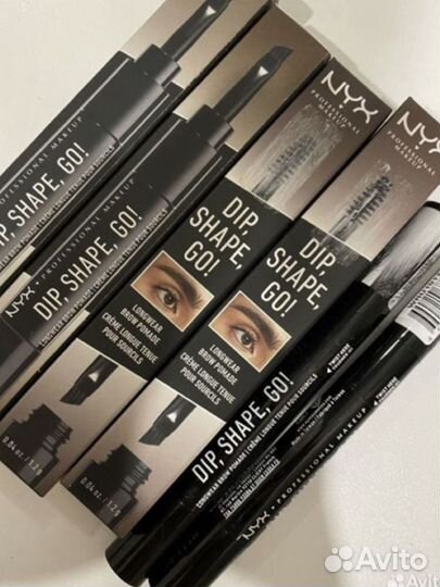 Помадка для бровей