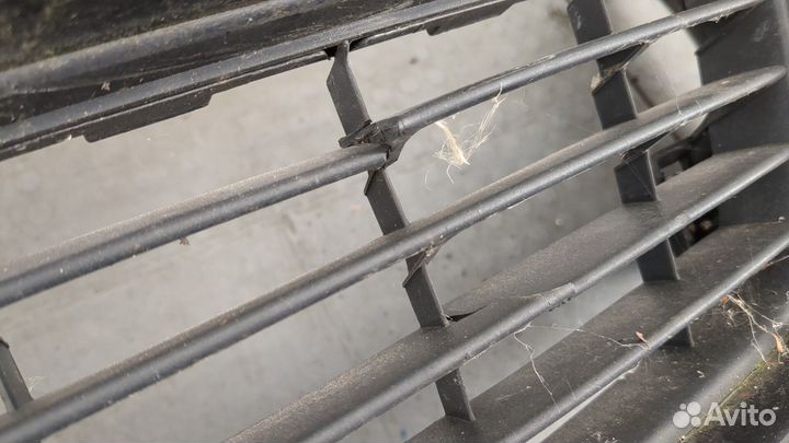 Бампер передний Volkswagen Golf 5