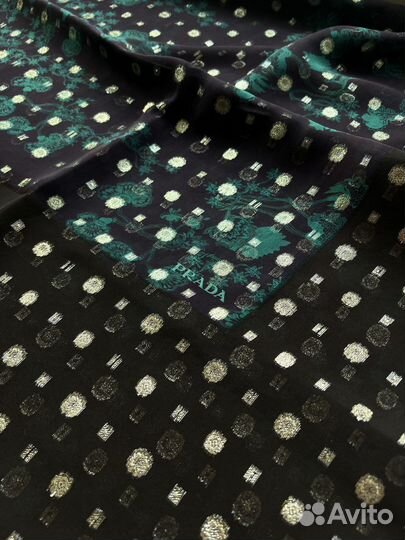 Платок Prada. Оригинал