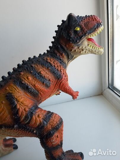 Игрушка динозавр большой огромный рычит