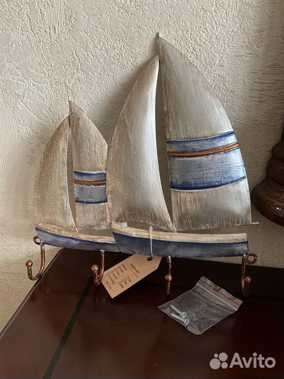 Новая декоративная вешалка Парусники