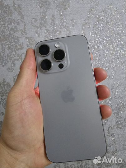 iPhone 15 Pro, 256 ГБ