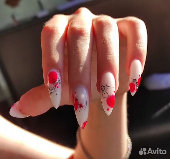 Мастер маникюра и педикюра