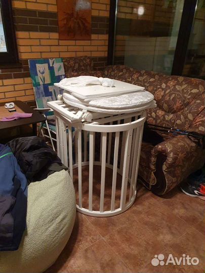 Детская кроватка