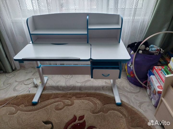 Растущая парта и стул бу