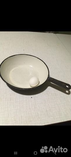 Сковорода чугунная с эмалированным покрытием