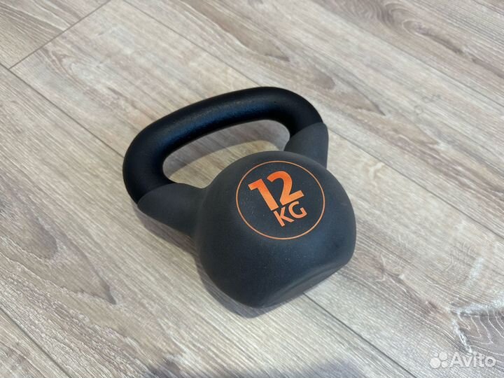 Гиря torneo 12 кг чугунная обрезиненная