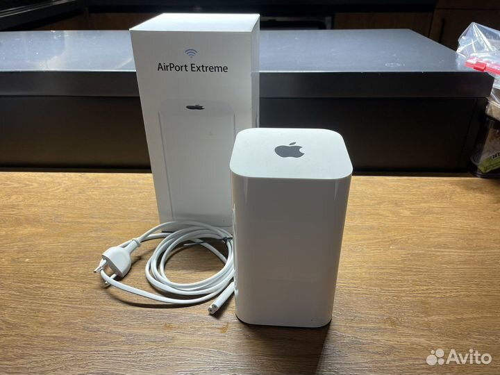 Роутер, точка доступа Apple AirPort Extreme
