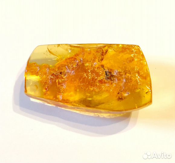 Камень полированный. Янтарь натуральный. Не пресс