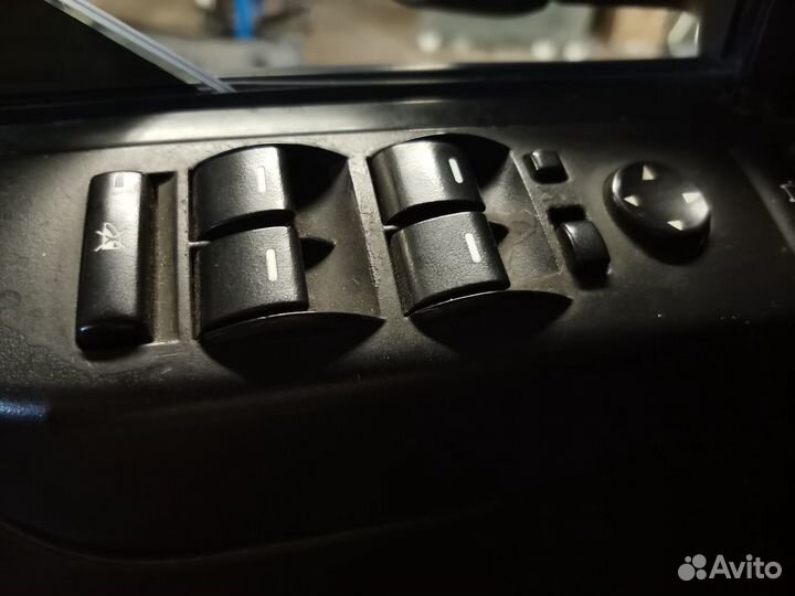 Блок управления стеклоподъемниками Range Rover 3