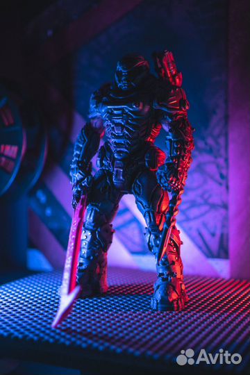 Фигурка doom eternal 30см doomslayer