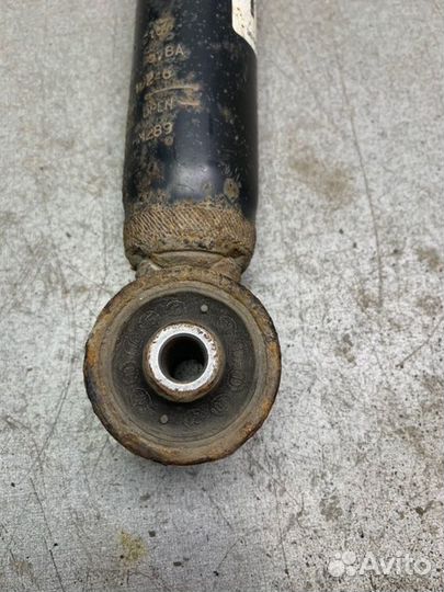 Амортизатор задний Skoda Rapid 2017