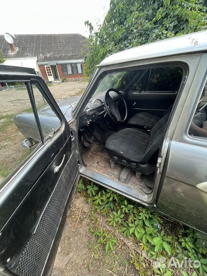 ГАЗ 21 Волга 2.4 МТ, 1969, битый, 15 000 км