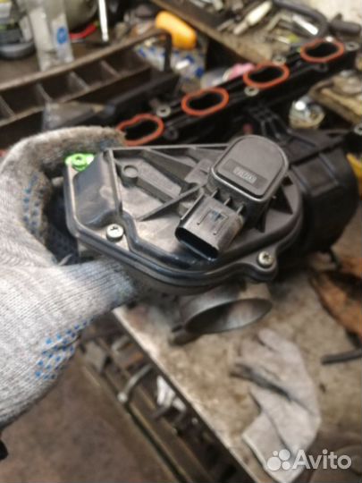 Заслонка дроссельная Ford Focus 2 2005-2011