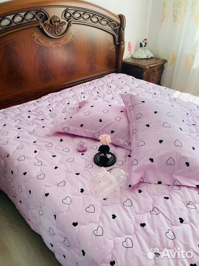 Белье постельное с одеялом евро