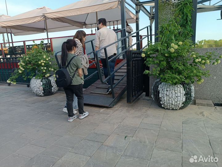 Уличные вазоны