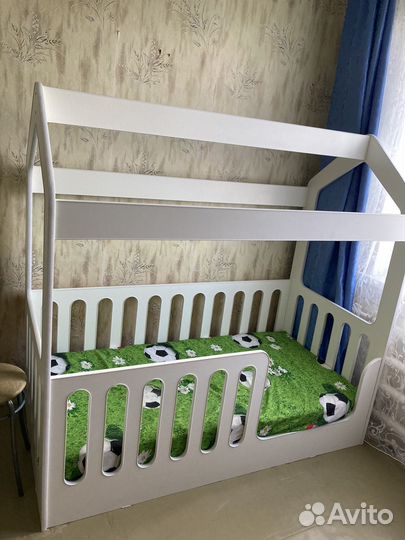 Детская кровать домик