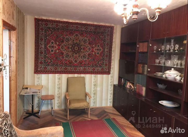 Стенка в гостиную