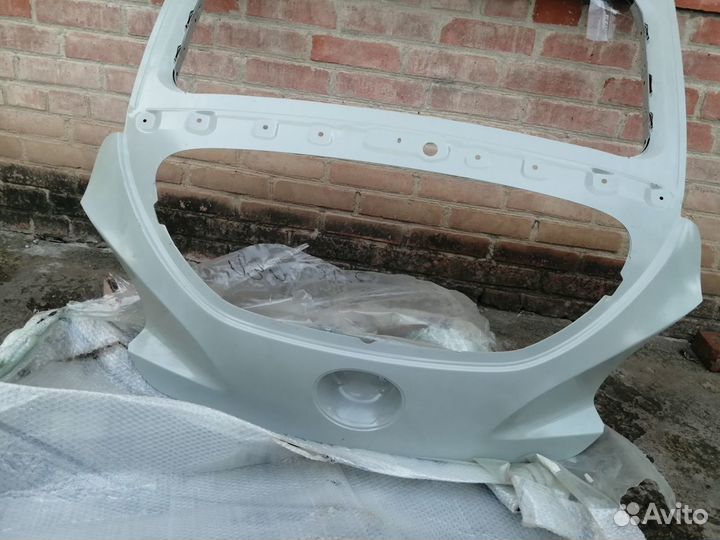 Новая дверь багажника Hyundai Veloster 2011 -2016