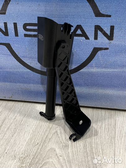 Форсунка омывателя Nissan teana J33 Лев