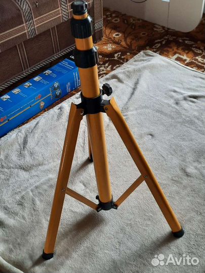 Штатив телескопический для 2 прожекторов