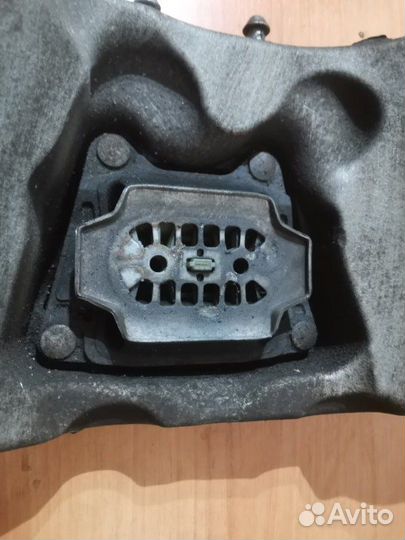 Опора кпп Audi A6 C6 рестайлинг седан S-line cagb