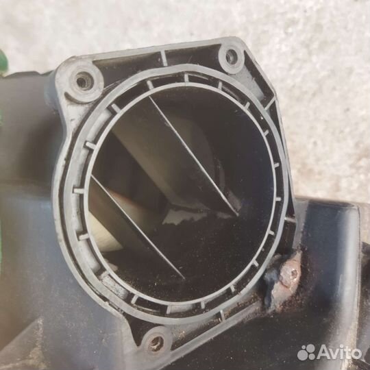 Корпус воздушного фильтра Skoda Octavia A4