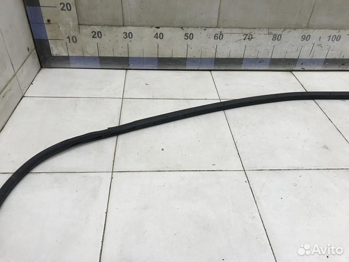 Уплотнитель (внутри) SX4 2006-2013